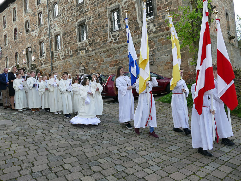 Feier der 1. Heiligen Kommunion in Sankt Crescentius (Foto: Karl-Franz Thiede)